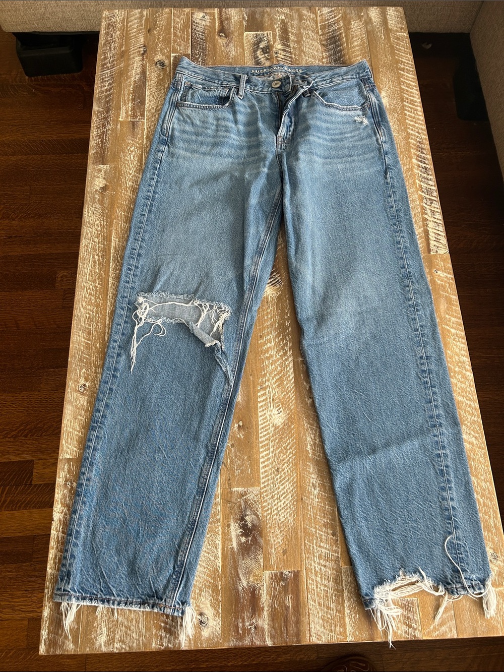 American Eagle Outfitters Light Blue Distressed Straight-Leg Jeans